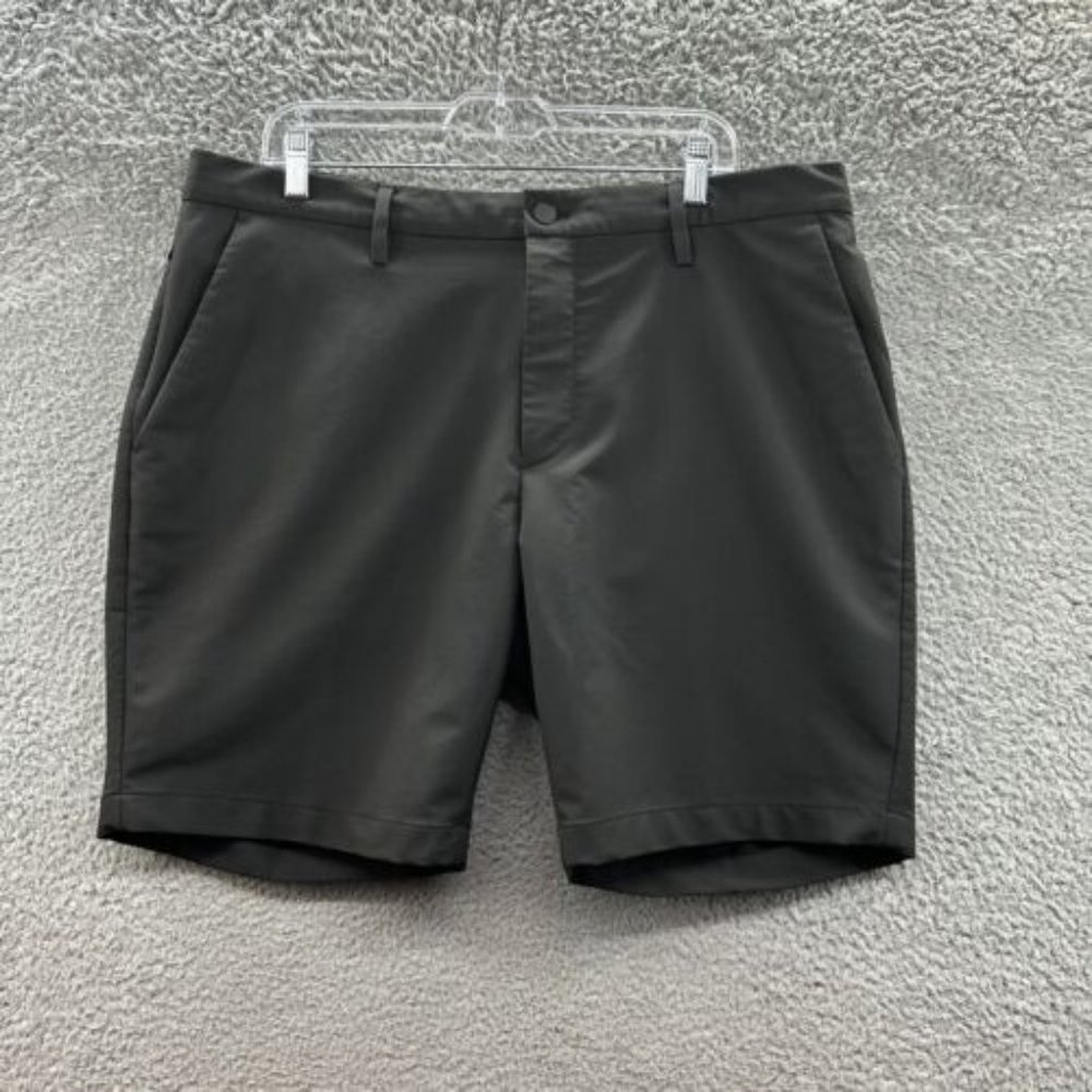Kenneth Cole Shorts Men's Size 40 Black Slim Fit Performance Shorts‎